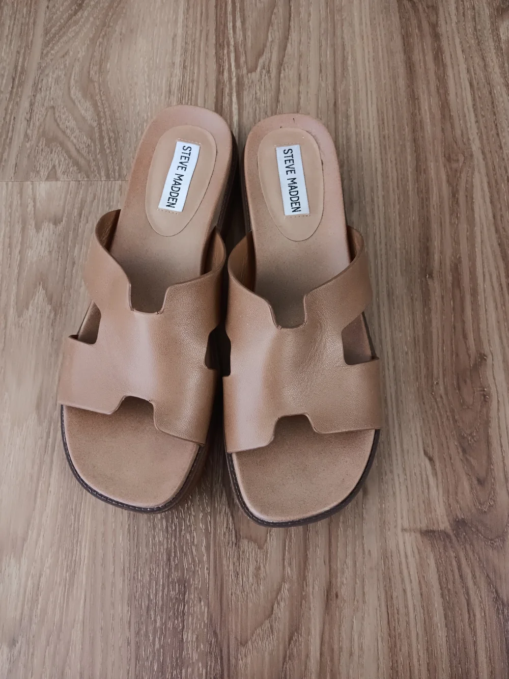 Steve Madden Neutral Tan Slide Mules - Picture 2 of 7